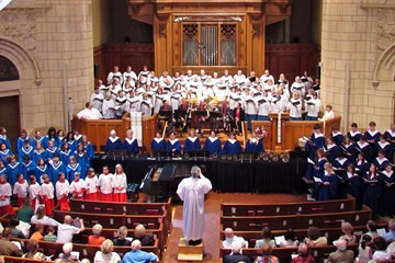 The choirs of Hennepin Avenue United Methodist Church in Minneapolis sing during a Sunday service. Photo courtesy of Hennepin Avenue United Methodist Church.