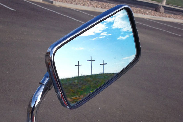 하루의 끝에서 하나님의 임재를 발견하기 위해 그날을 돌아보는 일은 우리가 앞으로 예수님을 더 잘 따를 수 있게 도와준다. 사진 제공: 조 이오비노, 연합감리교회 공보부.