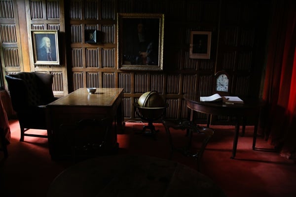 Una habitación en el Colegio Lincoln de Oxford está decorada como Juan Wesley la habría tenido. Wesley fue becario en el Colegio Lincoln desde 1726 hasta su matrimonio en 1751. Foto: Kathleen Barry, Comunicaciones Metodistas Unidas.