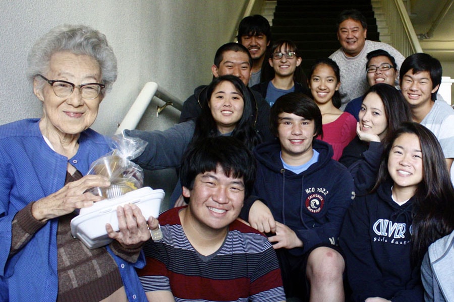 Youth of Centenary United Methodist Church in Los Angeles serve a meal during their annual "Turkey Lock-In." Photo courtesy of Jonathan Oyama, Centenary United Methodist Church. 