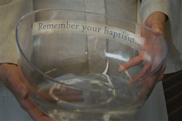 Remember your baptism and be thankful. File photo by John C. Goodwin, United Methodist News Service. 