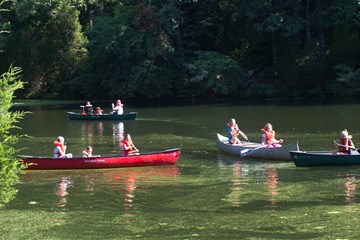 There are many ways to get closer to God at camp. File photo by Kathleen Barry, United Methodist Communications. 