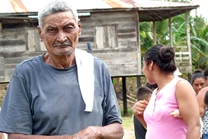 Subsistence farmers and women with young children were two of the vulnerable groups targeted in Nicaragua to receive Accion Medica Cristiano emergency relief in partnership with UMCOR. PHOTO: COURTESY OF AMC