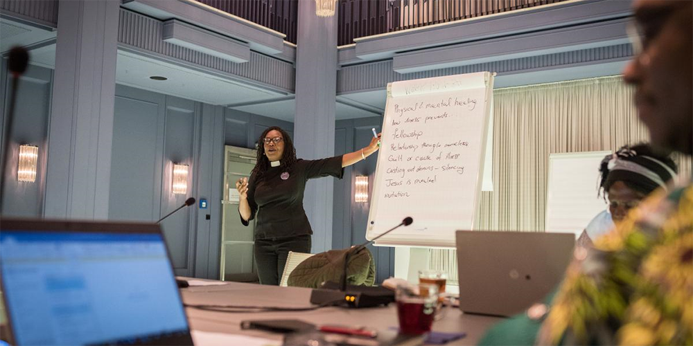 Rev. Judith Johnson-Grant from the Jamaica Baptist Union leads a bible study, during a consultation on the future direction and visions for the Health and Healing ministry of the World Council of Churches. Photo: Albin Hillert/WCC