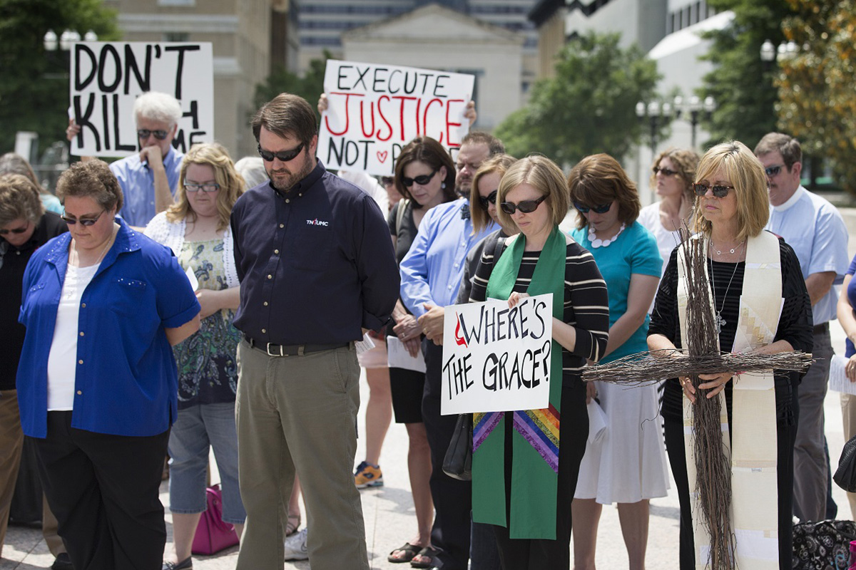 United Methodists gather to pray for the end of the death penalty. Photo by Mike DuBose, UMNews. 
