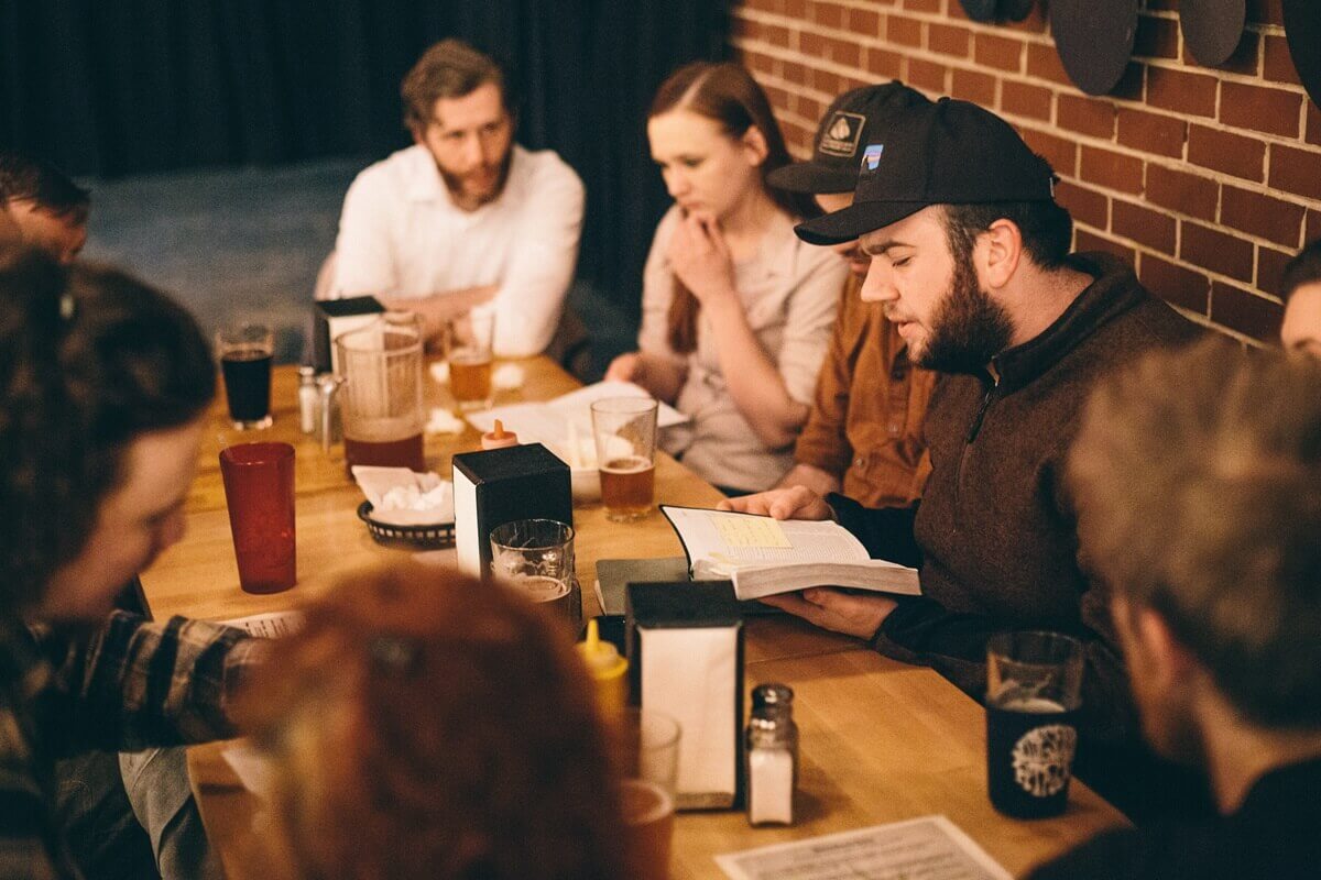 Luke Edwards leads a fresh expression gathering at a local pub. Courtesy of Luke Edwards