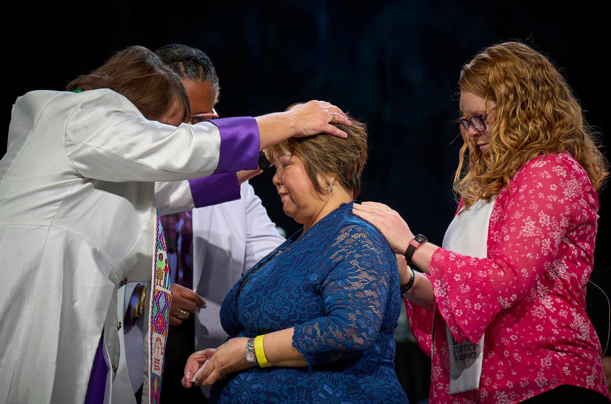 Marasol Tangunan is consecrated as a deaconess at General Conference 2024