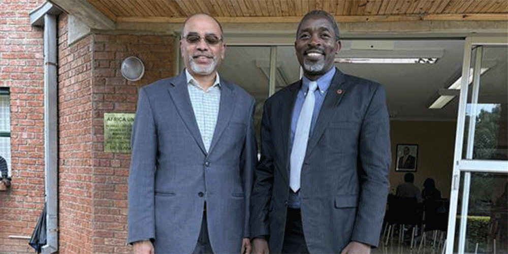 Roland Fernandes and Peter Mageto at Africa University. Courtesy photo.