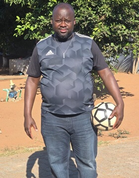 Pastor Martins Simbine, presidente da Junta e Líder da Iniciativa Taça Vida em Cristo. Foto de Naftal Guambe.