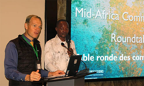 Dan Krause, top executive of United Methodist Communications, presents the objectives of the Mid-Africa Communications Roundtable in Dar es Salaam, Tanzania. During his remarks, he highlighted the agency’s commitment to providing a “comprehensive package” of support, ranging from the installation of solar systems to the training of communicators, to ensure that every local church can make its voice heard. Photo by Chadrack Tambwe Londe, UM News.