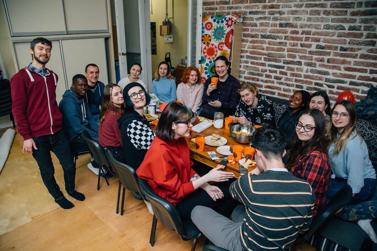 Youth gather for the weekly meal at Youth to Jesus in Lviv, Ukraine, and find fellowship, community, and unity through shared faith. Photo courtesy of Youth to Jesus