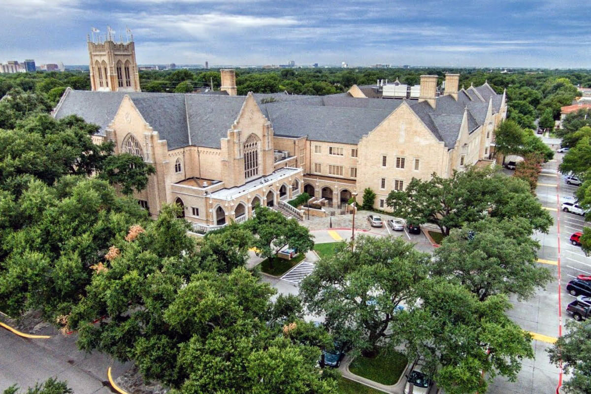 Una vista de la Iglesia Metodista Unida Highland Park en Dallas, Texas. Foto cortesía de la Iglesia Metodista Unida Highland Park.